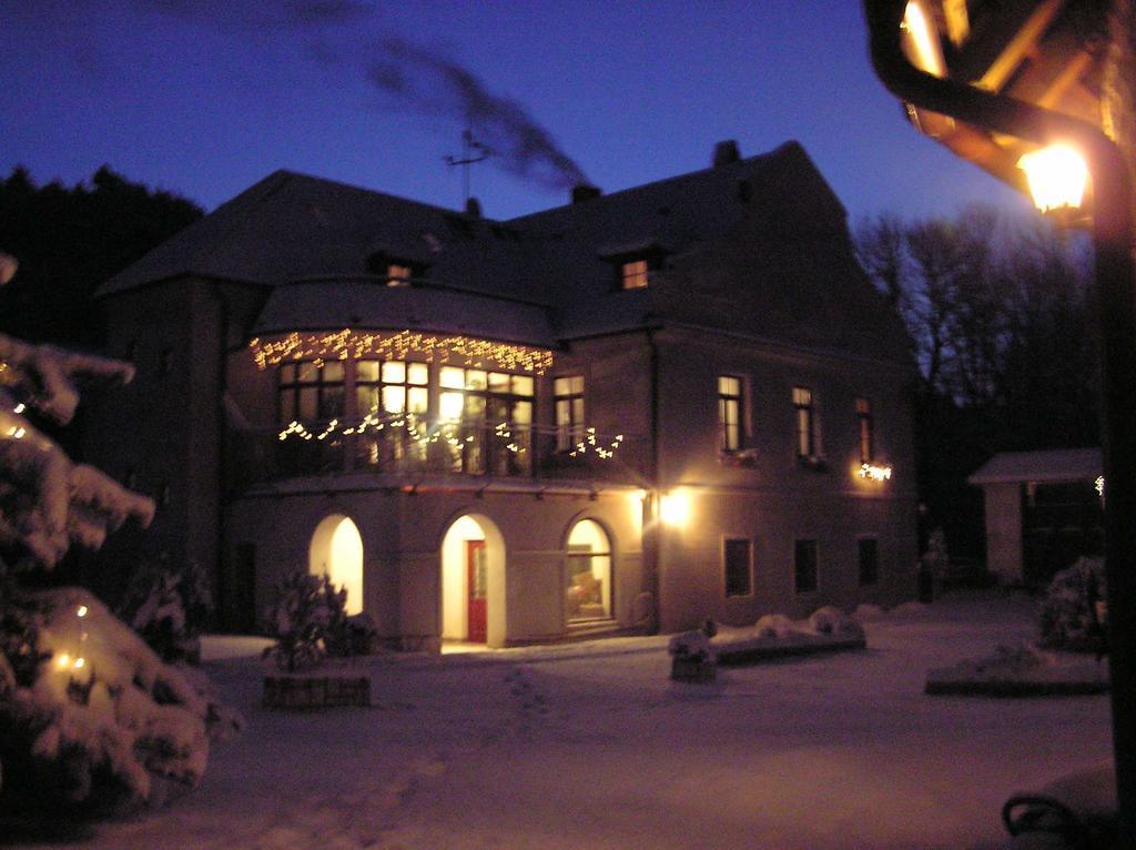 Penzion Padrtuv Mlyn Trebic Exterior photo